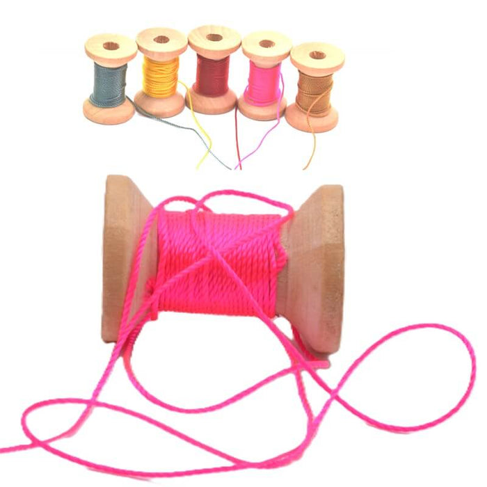 Cordon en polyester soyeux torsadé rose neon fluo 1mm (5m)