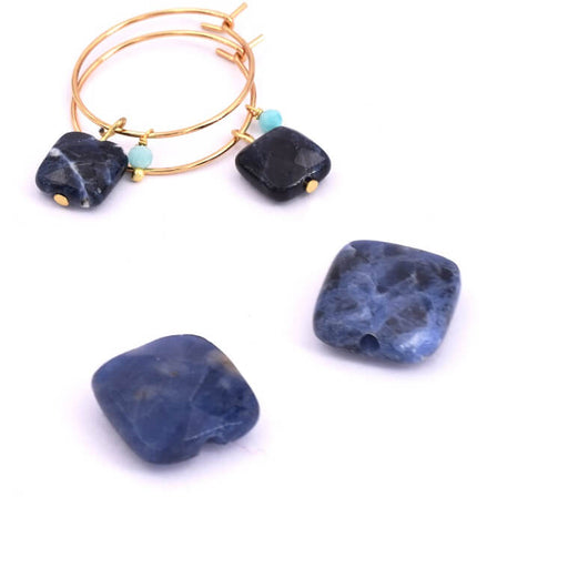 Kaufen Sie Perlen in der Schweiz Sodalith facettierte flache quadratische Perle 8x8mm - Loch: 1mm (2)
