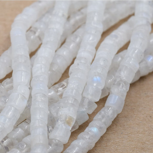 Kaufen Sie Perlen in der Schweiz Heishi-Perlenrondell Mondstein 4-5x3-4mm (1 Strang-32cm)