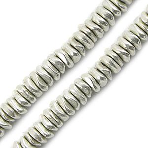 Perles chips heishi laiton métal Argenté sur fil 4x2mm (1)