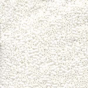 Kaufen Sie Perlen in der Schweiz DB351 -11/0 delica duracoat matte white- 1,6mm - Hole : 0,8mm (5gr)