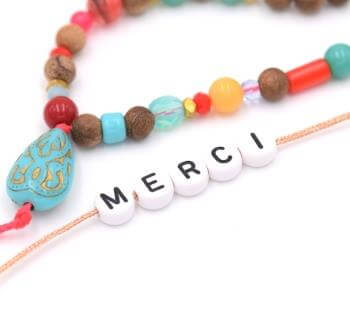 Kaufen Sie Perlen in der Schweiz Wort MERCI -5 Runde Buchstabenperlen 7mm (1 Wort)