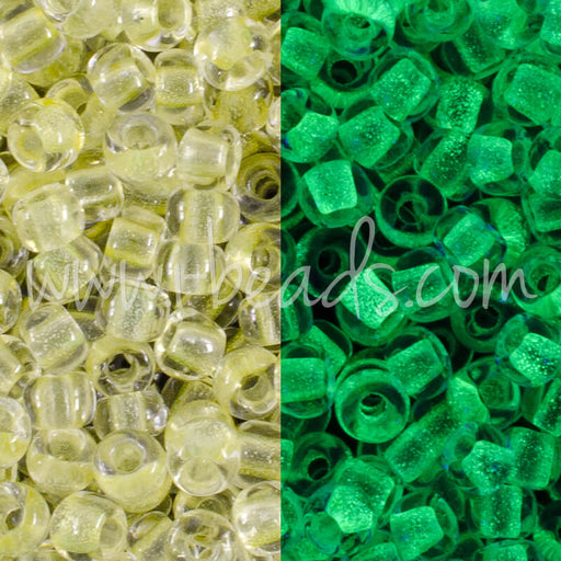 Kaufen Sie Perlen in der Schweiz cc2721 - Toho Rocailles Perlen 11/0 Glow in the dark yellow/bright green (10g)