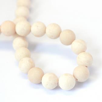 Kaufen Sie Perlen in der Schweiz Natürliche fossile mattierte runde Steine 4mm - 88 Perlen pro Rand (1Strang)