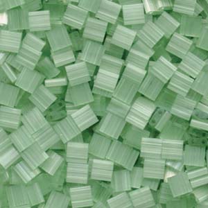 Kaufen Sie Perlen in der Schweiz Cc2559 - miyuki tila perlen silk pale green 5mm (25 beads)