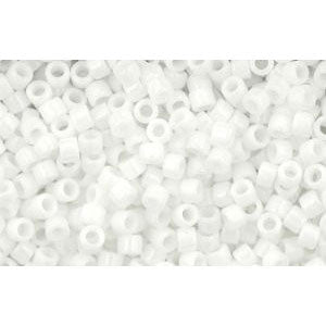 cc41 - perles Toho treasure 11/0 opaque white (5g)