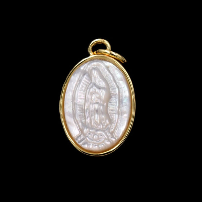 Pendentif ovale laiton doré 11mm nacre Vierge Guadalupe - Trou 3mm