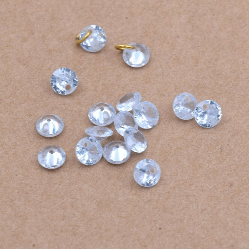 Petite breloque en verre taillé effet diamant bleuté 4x2mm - trou-0.7mm (10)