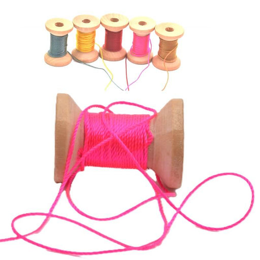 Cordon en polyester soyeux torsadé rose neon fluo 1mm (5m)