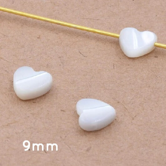 Perle coeur en nacre coquillage blanc 8.5x8.5mm - Trou: 0.5mm