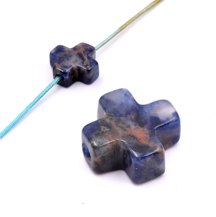 Sodalith-Kreuzperle 10 x 3 mm – Loch: 1.1 mm (1)