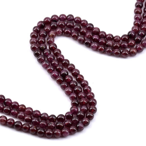 Perles ronde en grenat 4mm - Trou: 0.8mm (1fil 38cm)