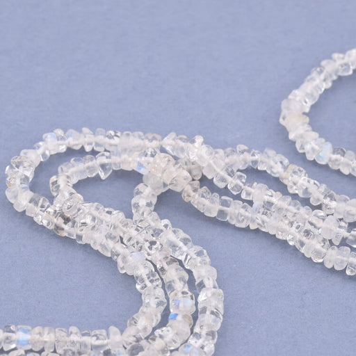 Kaufen Sie Perlen in der Schweiz Heishi Mondstein Rondelle Perle 3-4x2-3mm (1 Strang-36cm)