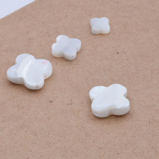 Perle en nacre blanche naturelle trèfle 12x4mm - trou : 0.8mm (2)