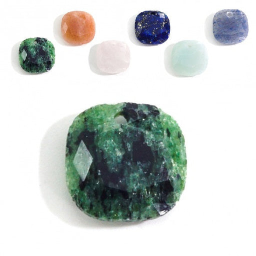 Pendentif carré facettes rubis zoisite 11x11mm - trou : 1mm (1)