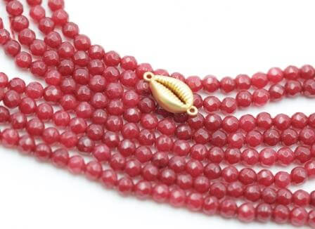 Achat Jade naturel teinté GRENAT à facettes, 4mm, trou 1mm env: 90 perles (vente 1 rang)