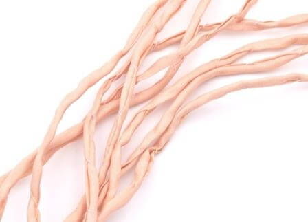 Cordon de soie naturelle teinture main rose poudré 2mm (1m)