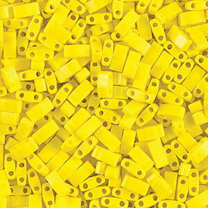 ccTLH404 -Miyuki HALF tila perles Opaque Yellow 5x2.5mm (35 perles)