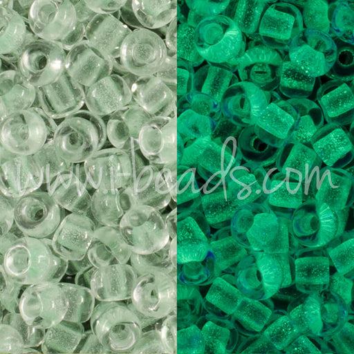 cc2722 - perles de rocaille Toho 11/0 Glow in the dark mint green/bright green (10g)