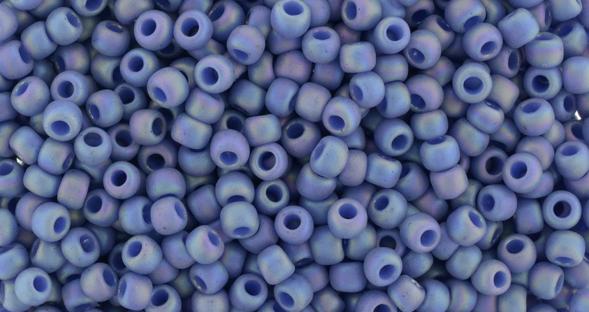 cc2636F - perles de rocaille Toho 11/0 semi glazed rainbow Soft Blue (10g)